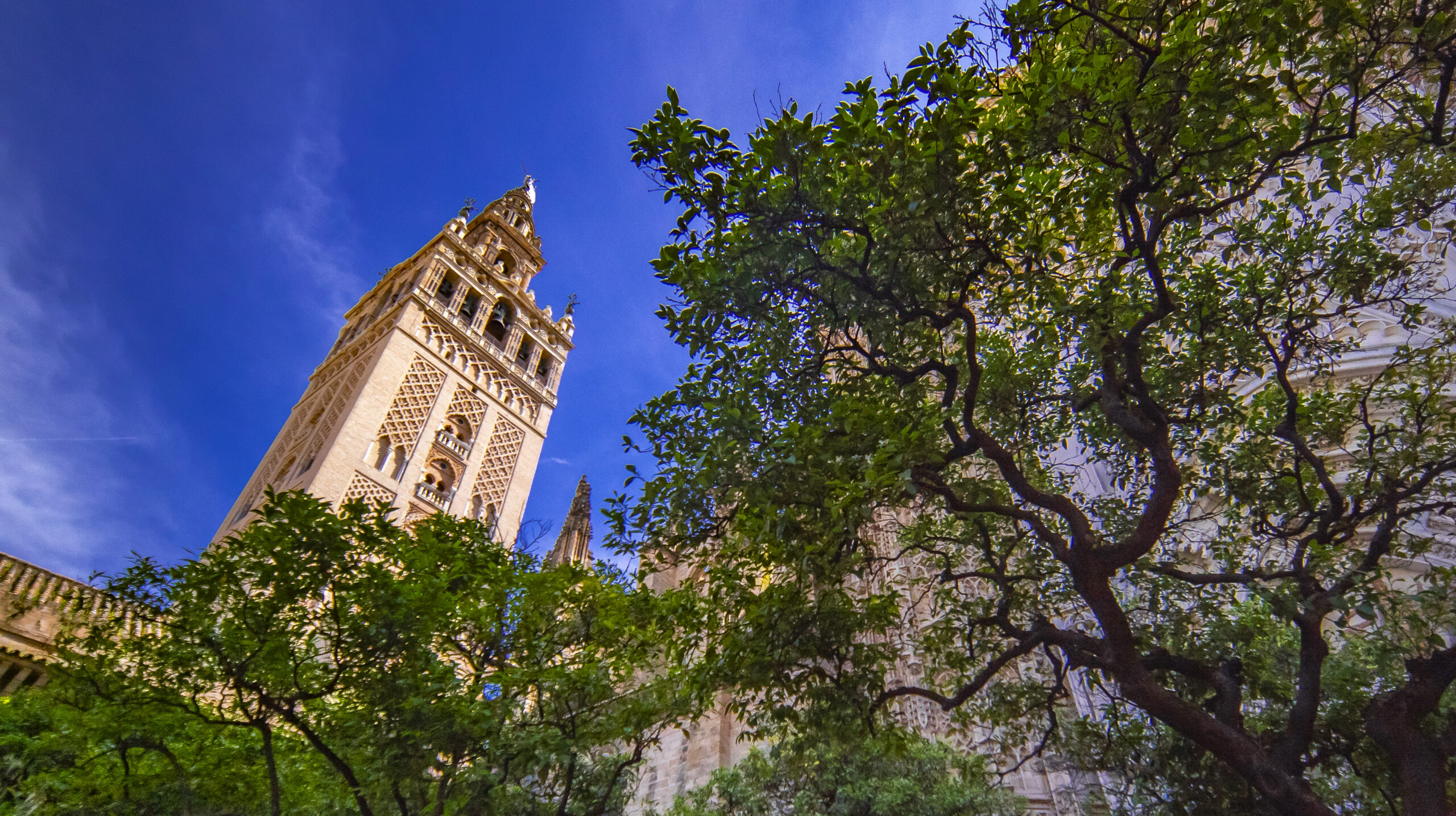 giralda tower spain 2025 04 27 10 15 54 utc scaled